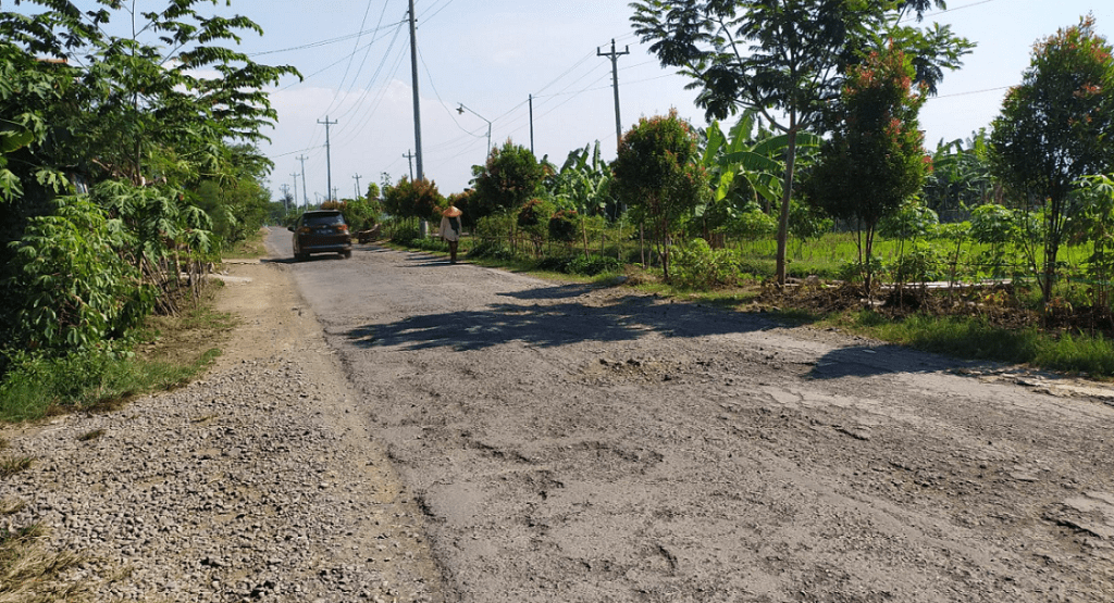 Pemalang Isinya Jalan Rusak, Menghambat Ekonomi dan Kegiatan, Nih!
