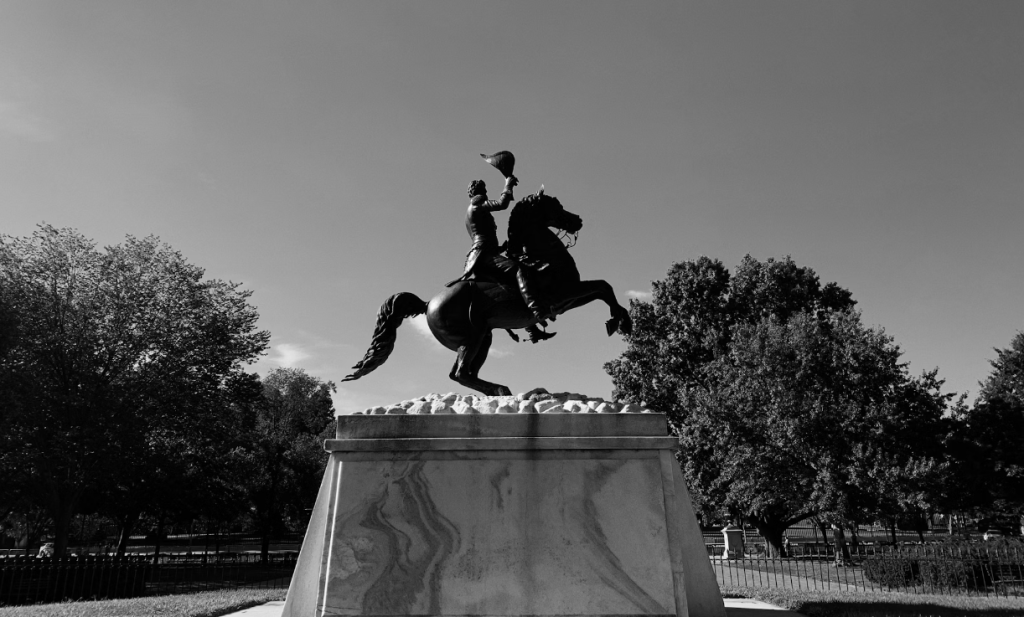 Melantik Anggota DPRD Kota Pekalongan yang Terseret Penggelapan Dana Nasabah Memang Keputusan Tepat!